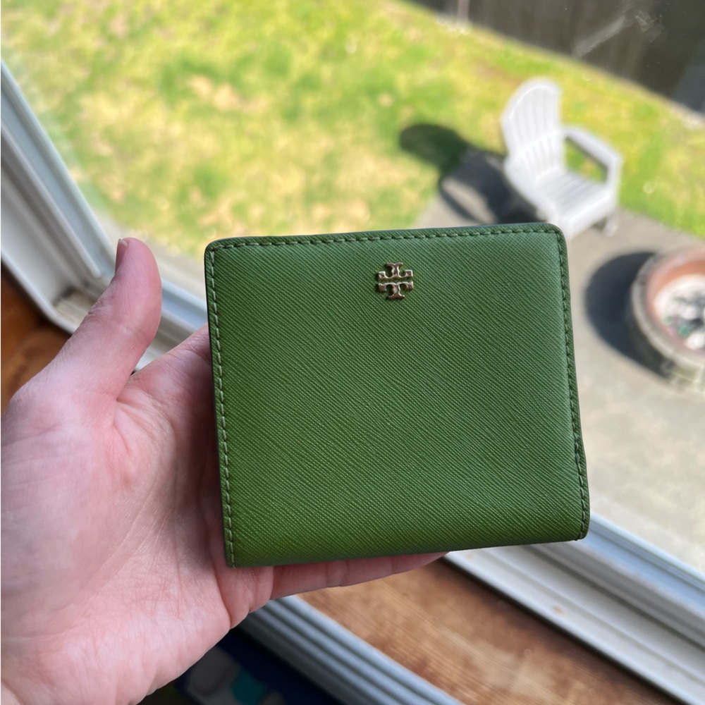 Tory Burch Olive Green Leather Wallet with Gold Logo